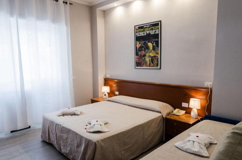 Rona 2* Roma