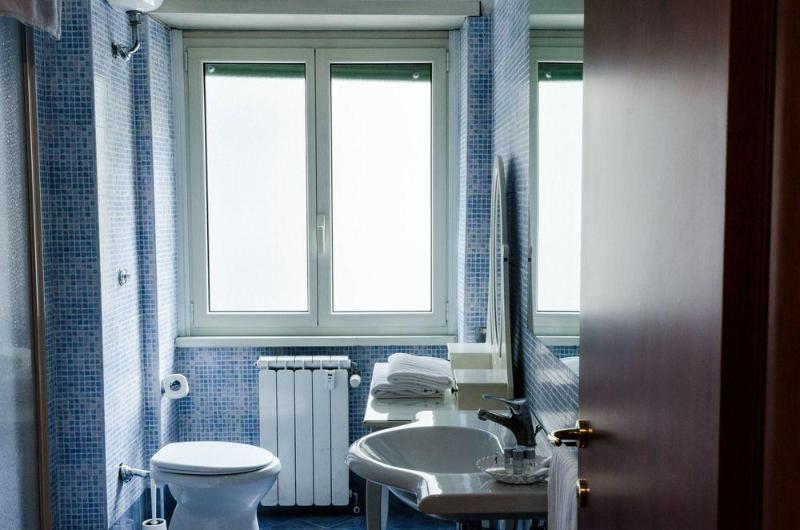 Hotel Rona 2*