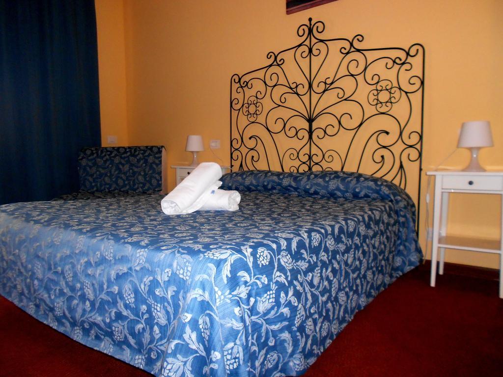 Hotel Rona 2*